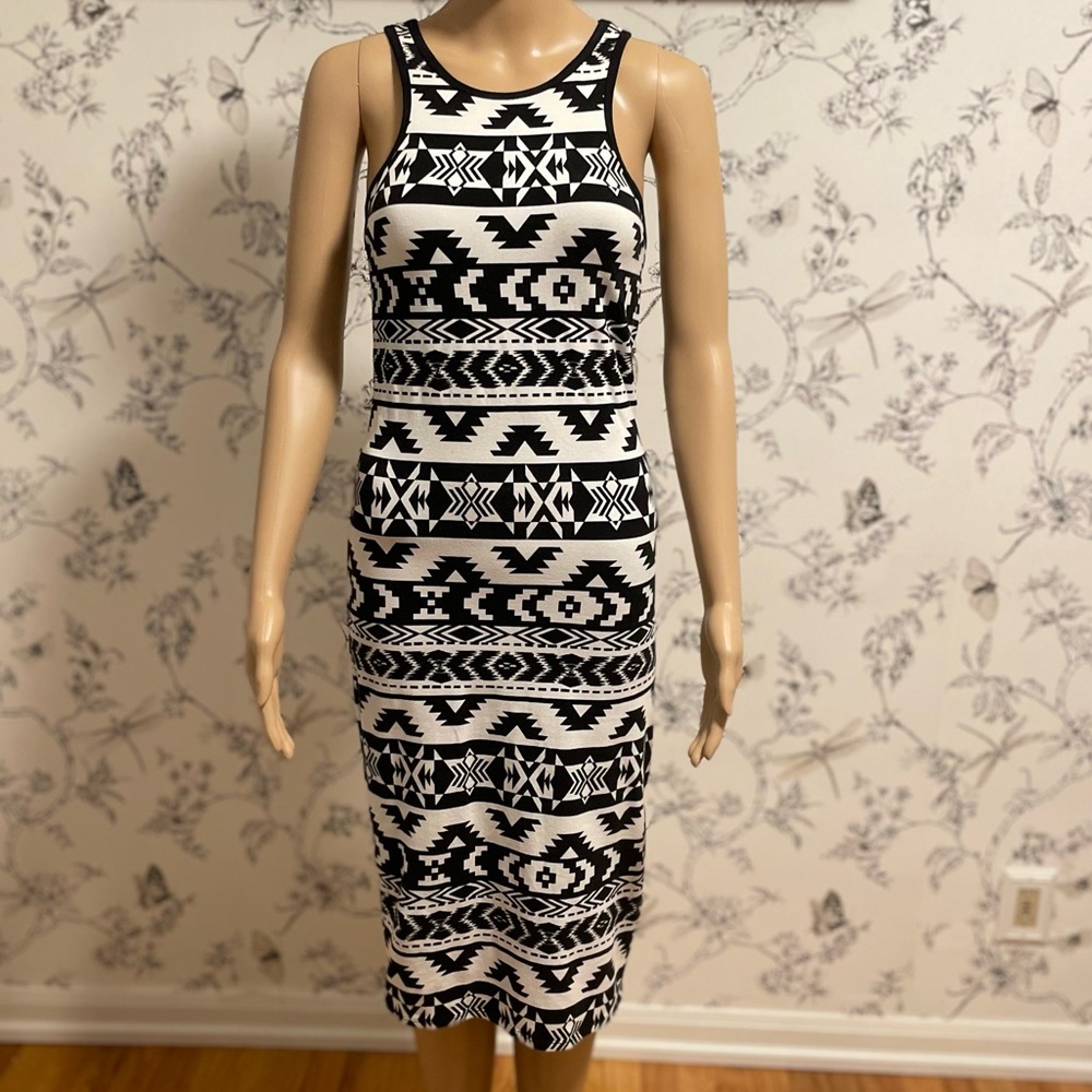Black and White Bodycon Racerback Midi Dress